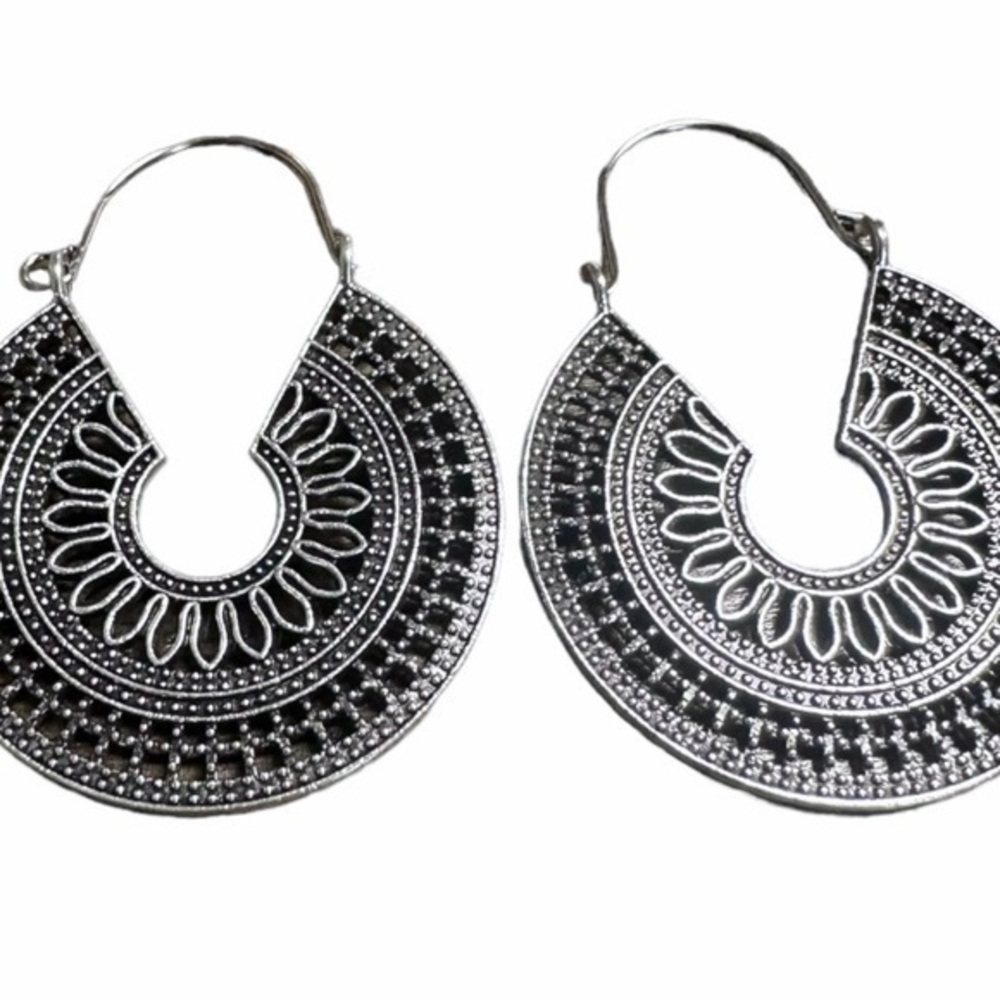 SILVER OPEN WORK FILIGREE ANTIQUE INSPIRED WEBBED HUGGIE STYLE HOOPS